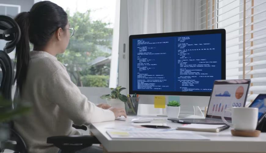 望花区企业数字化解决方案:机器学习赋能商业模式升级的核心路径